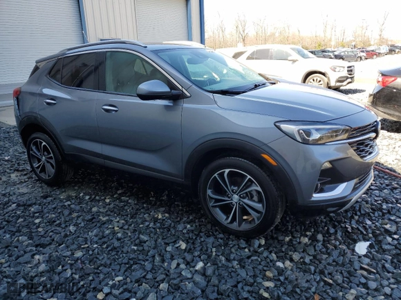 2021 Buick Encore GX Essence with VIN KL4MMFSL5MB143241, listed as a Copart auction lot 49998005 with 122,262 mi miles and Clean Title. Bid and sale history available at carsss.com. Image 4.