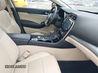 2016 Nissan Maxima Platinum with VIN 1N4AA6AP9GC403960, listed as a IAAI auction lot 42781654 with 19,699 mi miles and . Bid and sale history available at DreamBid. Image 5.