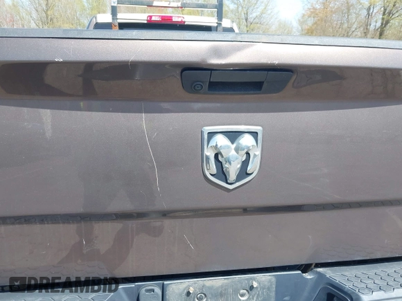 2020 Ram 1500 Tradesman with VIN 3C6JR6DG5LG133073, listed as a IAAI auction lot 42157007 with 144,481 mi miles and . Bid and sale history available at DreamBid. Image 6.