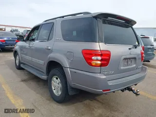 2001 Toyota Sequoia Limited with VIN 5TDBT48AX1S001532, listed as a IAAI auction lot 41543630 with 212,640 mi miles. Bid and sale history available at carsss.com. Image 3.