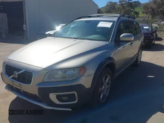 2008 Volvo XC70 with VIN YV4BZ982681006008, listed as a IAAI auction lot 41870625 with 248,341 mi miles. Bid and sale history available at carsss.com. Image 2.