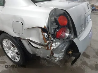 2005 Nissan Altima S z VIN 1N4AL11D25C954795, wystawiony jako IAAI lot #42411814 z przebiegiem 173 157 mil mil oraz . Historia ofert i sprzedaży dostępna na DreamBid. Obrazek 6.