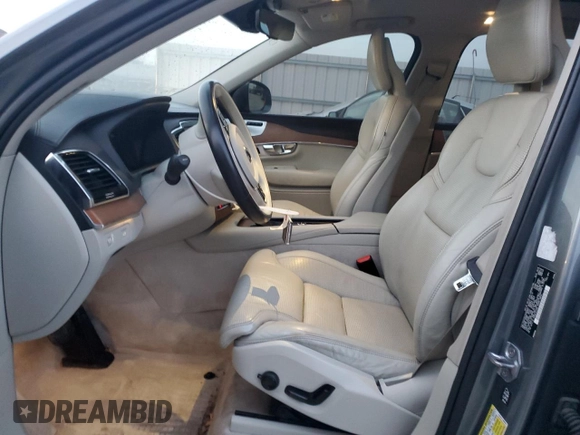 2016 Volvo XC90 T6 Inscription с VIN YV4A22PL6G1000645, выставлен на аукционе Copart как лот 41542785 с пробегом 54 150 миль миль и Списание • Salvage title. История ставок и продаж доступна на DreamBid. Изображение 7.