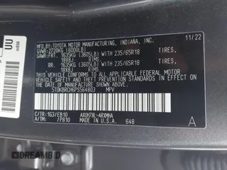 2023 Toyota Highlander Hybrid XLE z VIN 5TDKBRCH6PS564803, wystawiony jako IAAI lot #42198315 z przebiegiem 44 592 mil mil oraz . Historia ofert i sprzedaży dostępna na DreamBid. Obrazek 9.