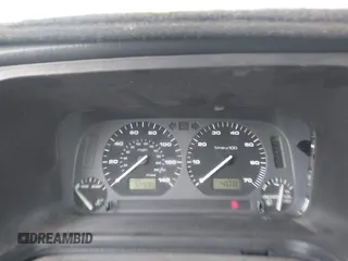 1998 Volkswagen Jetta z VIN 3VWRB81H5WM156431, wystawiony jako IAAI lot #42042282 z przebiegiem 92 995 mil mil oraz . Historia ofert i sprzedaży dostępna na DreamBid. Obrazek 7.