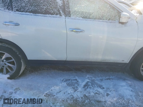 2014 Nissan Rogue S with VIN 5N1AT2MV1EC789435, listed as a IAAI auction lot 41595116 with 157,083 mi miles. Bid and sale history available at carsss.com. Image 14.