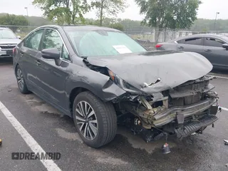 2019 Subaru Legacy Premium с VIN 4S3BNAF66K3030617, выставлен на аукционе IAAI как лот 42505156 с пробегом 89 031 миль миль и . История ставок и продаж доступна на DreamBid. Изображение 1.