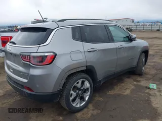 2019 Jeep Compass Limited with VIN 3C4NJCCB8KT782121, listed as a IAAI auction lot 41698308 with 158,352 mi miles. Bid and sale history available at carsss.com. Image 4.