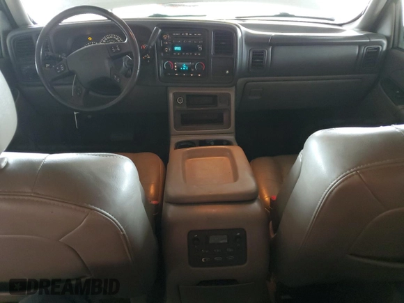 2006 Chevrolet Suburban Z71 with VIN 1GNFK16Z16J107777, listed as a Copart auction lot 65165995 with 212,436 mi miles and Salvage title. Bid and sale history available at DreamBid. Image 8.