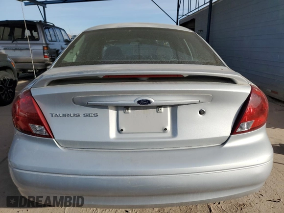 2002 Ford Taurus SES Standard with VIN 1FAFP55S32G260499, listed as a Copart auction lot 45929285 with 152,567 mi miles and Salvage Title. Bid and sale history available at carsss.com. Image 6.