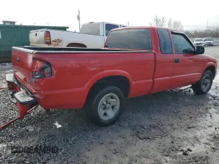 2000 GMC Sonoma SLS z VIN 1GTCS19W1Y8146005, wystawiony jako Copart lot #44068505 z przebiegiem 283 782 mil mil oraz Szkody całkowita. Historia ofert i sprzedaży dostępna na DreamBid. Obrazek 3.
