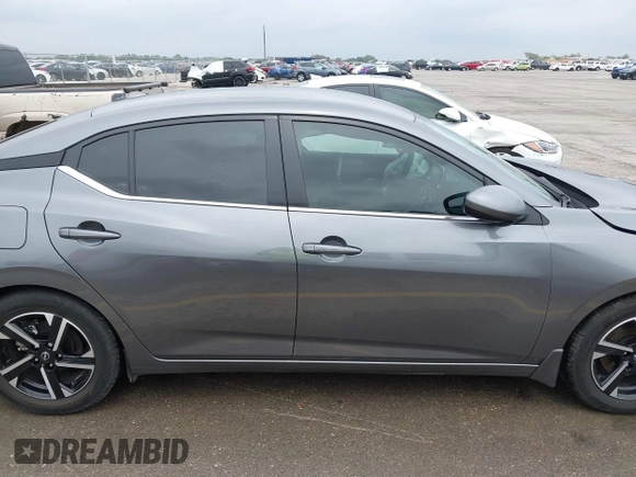 2024 Nissan Sentra SV with VIN 3N1AB8CV6RY262194, listed as a IAAI auction lot 41947048 with 5,629 mi miles and . Bid and sale history available at DreamBid. Image 13.