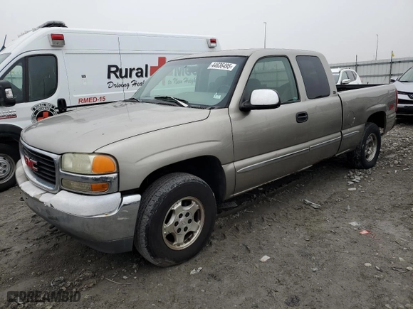 1999 GMC New Sierra 1500 SLE with VIN 2GTEK19T9X1517119, listed as a Copart auction lot 44636495 with NaN miles and Clean Title. Bid and sale history available at carsss.com. Image 1.