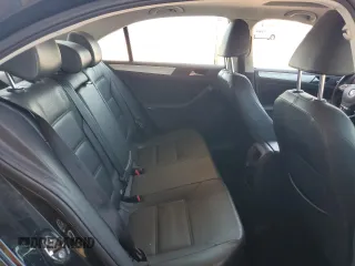 2013 Volkswagen Jetta SE with VIN 3VWDP7AJ1DM354199, listed as a Copart auction lot 61929725 with 149,739 mi miles and Salvage title. Bid and sale history available at DreamBid. Image 10.