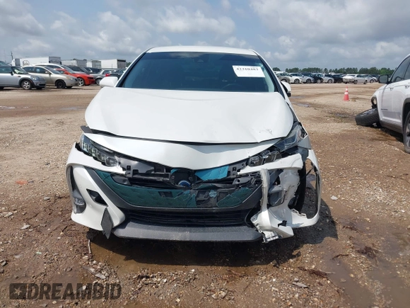 2017 Toyota Prius Plus with VIN JTDKARFP8H3041212, listed as a IAAI auction lot 42310483 with 77,217 mi miles and . Bid and sale history available at DreamBid. Image 12.