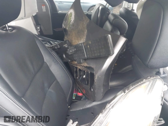 2019 Toyota Sienna SE with VIN 5TDXZ3DC4KS014221, listed as a IAAI auction lot 42275498 with 32,381 mi miles and . Bid and sale history available at DreamBid. Image 8.