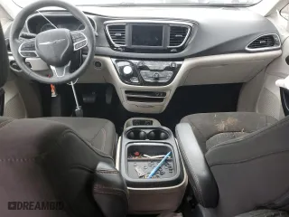 2020 Chrysler Pacifica Touring with VIN 2C4RC1FG5LR152522, listed as a Copart auction lot 47253245 with 43,020 mi miles and Salvage Title. Bid and sale history available at carsss.com. Image 8.