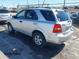2009 Kia Sorento LX with VIN KNDJD735695866584, listed as a IAAI auction lot 42094393 with 95,008 mi miles. Bid and sale history available at carsss.com. Image 3.