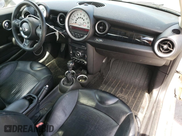 2013 MINI Hardtop S with VIN WMWSV3C52DT389647, listed as a Copart auction lot 56764135 with 152,957 mi miles and Clean Title. Bid and sale history available at DreamBid. Image 8.
