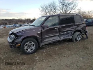 2002 Suzuki XL-7 Standard with VIN JS3TX92V724102818, listed as a Copart auction lot 42719635 with 0 mi miles and Salvage Title. Bid and sale history available at carsss.com. Image 1.