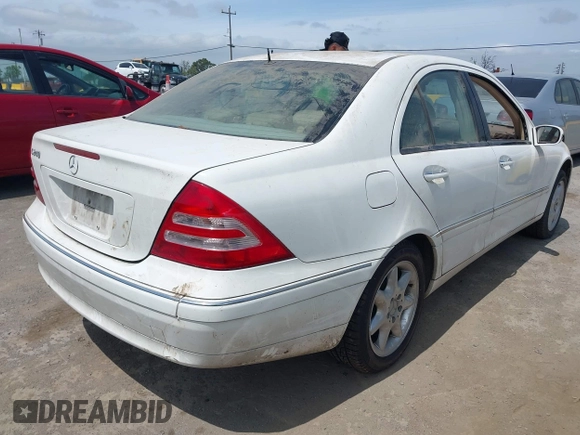 2002 Mercedes-Benz C with VIN WDBRF61J02F208524, listed as a IAAI auction lot 42111684 with 193,535 mi miles and . Bid and sale history available at carsss.com. Image 4.