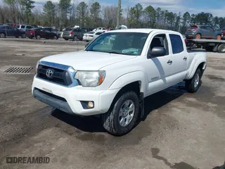 2015 Toyota Tacoma with VIN 3TMMU4FN3FM085972, listed as a IAAI auction lot 41868700 with NaN miles. Bid and sale history available at carsss.com. Image 17.