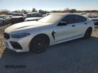 2022 BMW M8 Competition z VIN WBSGV0C02NCG77628, wystawiony jako Copart lot #63987104 z przebiegiem 27 711 mil mil oraz Szkoda całkowita • Salvage title. Historia ofert i sprzedaży dostępna na DreamBid. Obrazek 1.