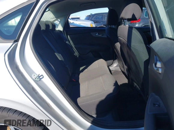 2020 Kia Forte LXS with VIN 3KPF24AD2LE234214, listed as a IAAI auction lot 41691002 with 62,162 mi miles. Bid and sale history available at carsss.com. Image 8.