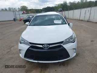 2015 Toyota Camry XLE with VIN 4T1BF1FK4FU044490, listed as a IAAI auction lot 41938048 with 93,700 mi miles. Bid and sale history available at carsss.com. Image 13.