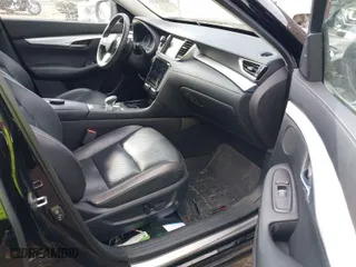 2019 Infiniti QX50 LUXE with VIN 3PCAJ5M32KF126299, listed as a IAAI auction lot 41514137 with 103,576 mi miles. Bid and sale history available at carsss.com. Image 5.