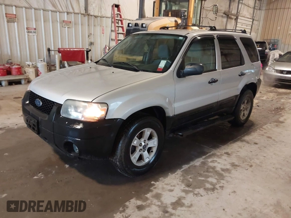 2006 Ford Escape XLT with VIN 1FMYU03196KA11342, listed as a IAAI auction lot 42237654 with 146,929 mi miles and . Bid and sale history available at DreamBid. Image 2.