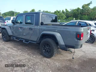 2021 Jeep Gladiator Willys с VIN 1C6HJTAG7ML513528, выставлен на аукционе IAAI как лот 42438235 с пробегом 83 334 миль миль и . История ставок и продаж доступна на DreamBid. Изображение 3.
