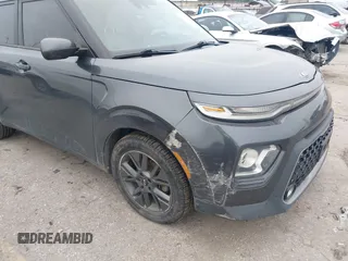 2020 Kia Soul EX with VIN KNDJ33AU7L7085154, listed as a IAAI auction lot 41582494 with 41,889 mi miles. Bid and sale history available at carsss.com. Image 6.