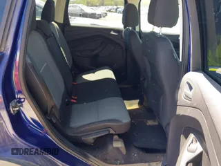 2013 Ford Escape SE with VIN 1FMCU0GX1DUD17686, listed as a IAAI auction lot 42033393 with Not provided miles and . Bid and sale history available at DreamBid. Image 8.