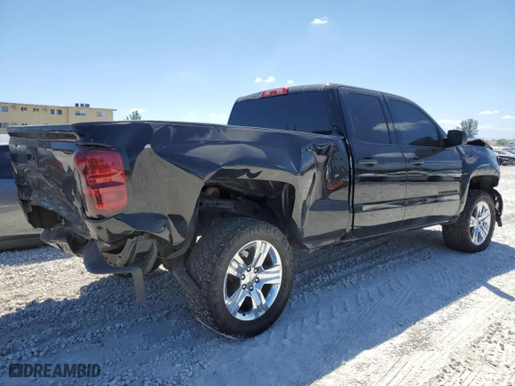 2018 Chevrolet Silverado 1500 Custom with VIN 1GCRCPEC9JZ327181, listed as a Copart auction lot 48752885 with 140,095 mi miles and Salvage Title. Bid and sale history available at carsss.com. Image 3.