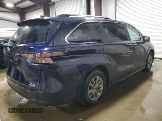 2023 Toyota Sienna XLE with VIN 5TDYSKFC8PS075322, listed as a Copart auction lot 52190025 with 64,557 mi miles and Salvage Title. Bid and sale history available at carsss.com. Image 3.