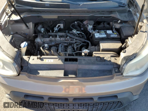 2015 Kia Soul with VIN KNDJN2A29F7152831, listed as a Copart auction lot 42054355 with 175,690 mi miles and Salvage Title. Bid and sale history available at carsss.com. Image 11.