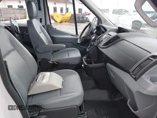 2018 Ford Transit XL z VIN 1FDZX2CM7JKA52904, wystawiony jako IAAI lot #41677165 z przebiegiem 15 201 mil mil oraz . Historia ofert i sprzedaży dostępna na DreamBid. Obrazek 5.