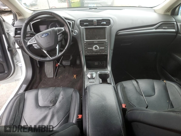 2019 Ford Fusion Titanium with VIN 3FA6P0RU5KR179916, listed as a Copart auction lot 58552525 with 110,035 mi miles and Clean title. Bid and sale history available at DreamBid. Image 8.