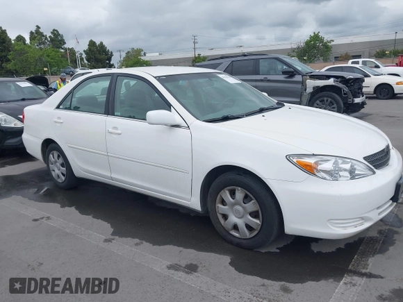 2004 Toyota Camry LE with VIN 4T1BE32K84U362436, listed as a IAAI auction lot 42134510 with 199,371 mi miles. Bid and sale history available at carsss.com. Image 1.