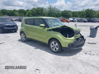 2019 Kia Soul z VIN KNDJN2A26K7920520, wystawiony jako IAAI lot #42163075 z przebiegiem 90 845 mil mil oraz . Historia ofert i sprzedaży dostępna na DreamBid. Obrazek 1.