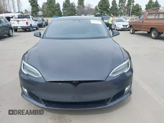 2016 Tesla Model S 90D с VIN 5YJSA1E40GF172502, выставлен на аукционе IAAI как лот 41841406 с пробегом 83 660 миль миль и . История ставок и продаж доступна на DreamBid. Изображение 12.