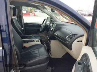 2013 Chrysler Town & Country Touring with VIN 2C4RC1BG4DR707032, listed as a IAAI auction lot 42008357 with 183,104 mi miles and . Bid and sale history available at DreamBid. Image 5.