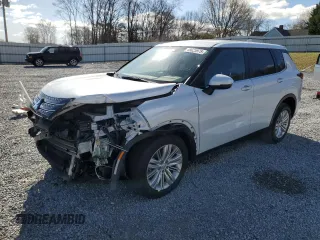 2023 Mitsubishi Outlander ES z VIN JA4J3TA8XPZ035372, wystawiony jako Copart lot #48033975 z przebiegiem 30 957 mil mil oraz Szkoda całkowita • Salvage title. Historia ofert i sprzedaży dostępna na DreamBid. Obrazek 1.
