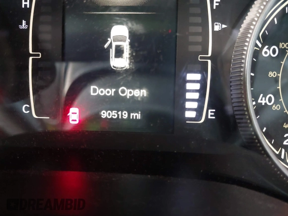 2016 Jeep Cherokee Latitude with VIN 1C4PJMCS1GW326557, listed as a IAAI auction lot 41474801 with 207,805 mi miles. Bid and sale history available at carsss.com. Image 15.