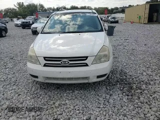 2006 Kia Sedona LX with VIN KNDMB233666057581, listed as a Copart auction lot 71027674 with 206,556 mi miles and Salvage Title. Bid and sale history available at carsss.com. Image 11.