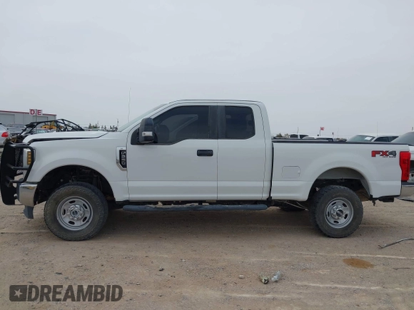 2019 Ford F-250 XL z VIN 1FT7X2B6XKEC89613, wystawiony jako IAAI lot #42256834 z przebiegiem 80 066 mil mil oraz . Historia ofert i sprzedaży dostępna na DreamBid. Obrazek 14.