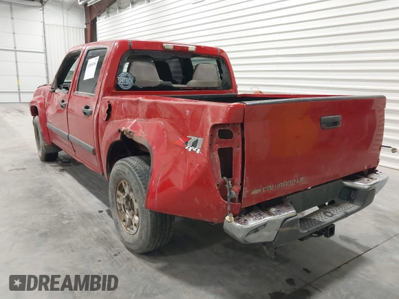 2005 Chevrolet Colorado 1SF LS Z71 with VIN 1GCDT136458224587, listed as a IAAI auction lot 42085184 with 225,359 mi miles. Bid and sale history available at carsss.com. Image 3.