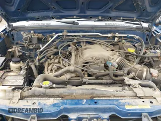 2001 Nissan Xterra XE with VIN 5N1ED28Y21C533172, listed as a IAAI auction lot 42400887 with 132,987 mi miles and . Bid and sale history available at DreamBid. Image 10.