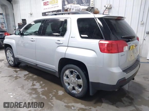 2015 GMC Terrain SLT with VIN 2GKFLXE36F6230630, listed as a IAAI auction lot 41190895 with 124,143 mi miles and . Bid and sale history available at carsss.com. Image 3.